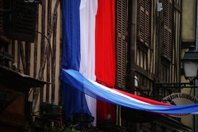 5ae18e8672001.jpg 8.jpg